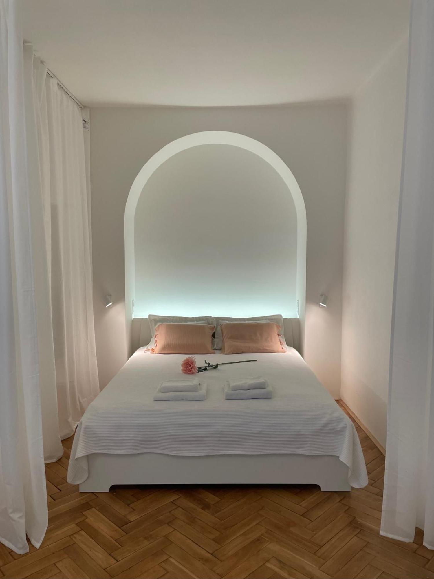 Urban Retreat I Modern Boho Apartments In Lovely Letna District - 10 Minutes From Old Town Praga Exterior foto