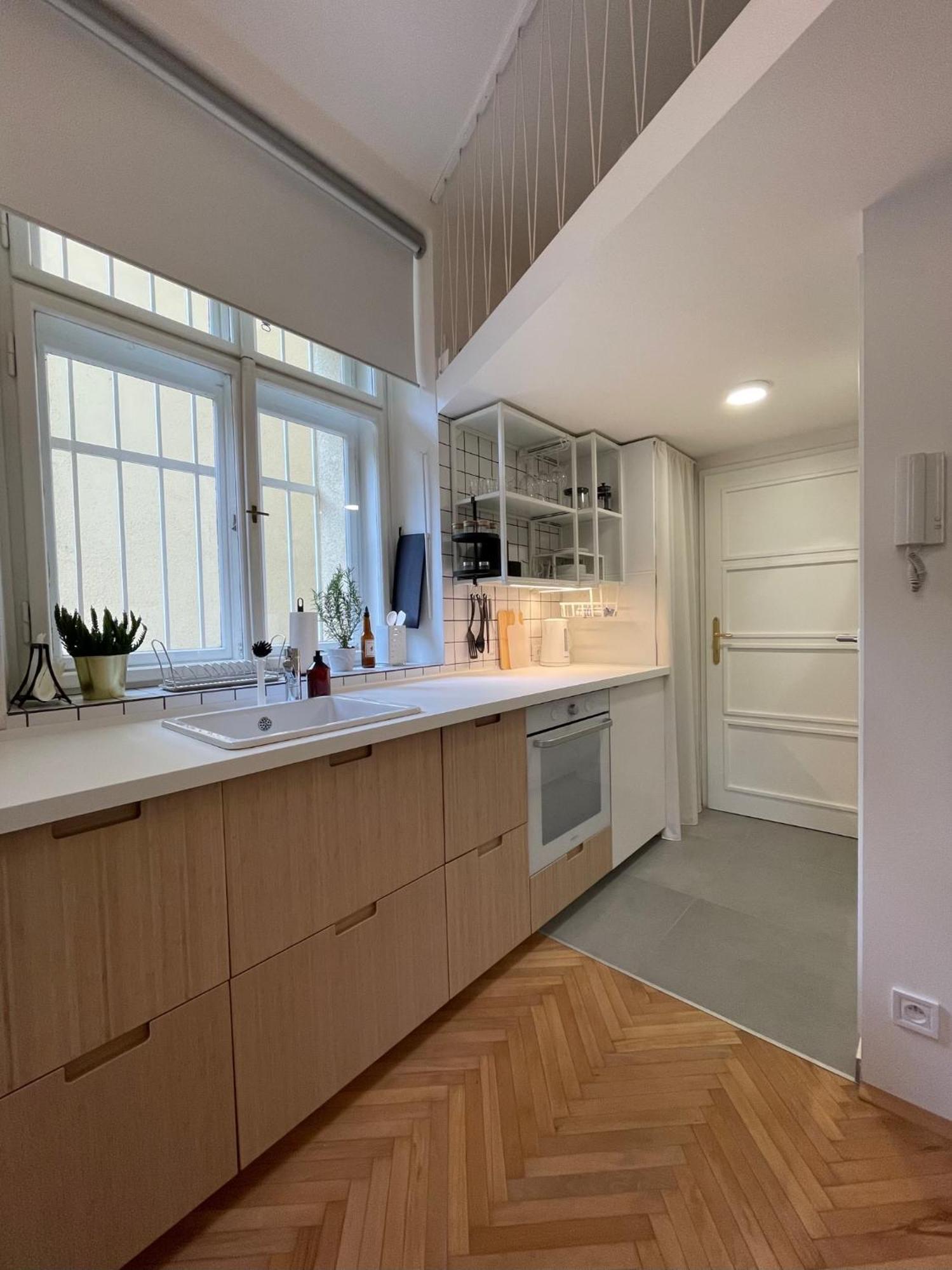Urban Retreat I Modern Boho Apartments In Lovely Letna District - 10 Minutes From Old Town Praga Exterior foto