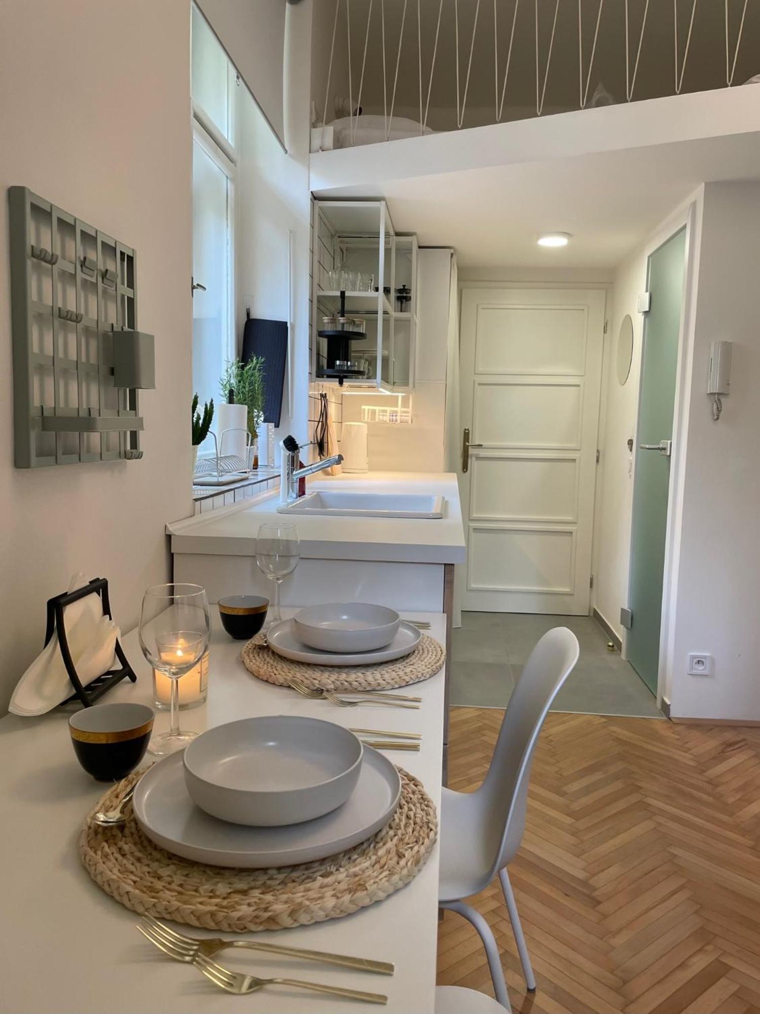Urban Retreat I Modern Boho Apartments In Lovely Letna District - 10 Minutes From Old Town Praga Exterior foto
