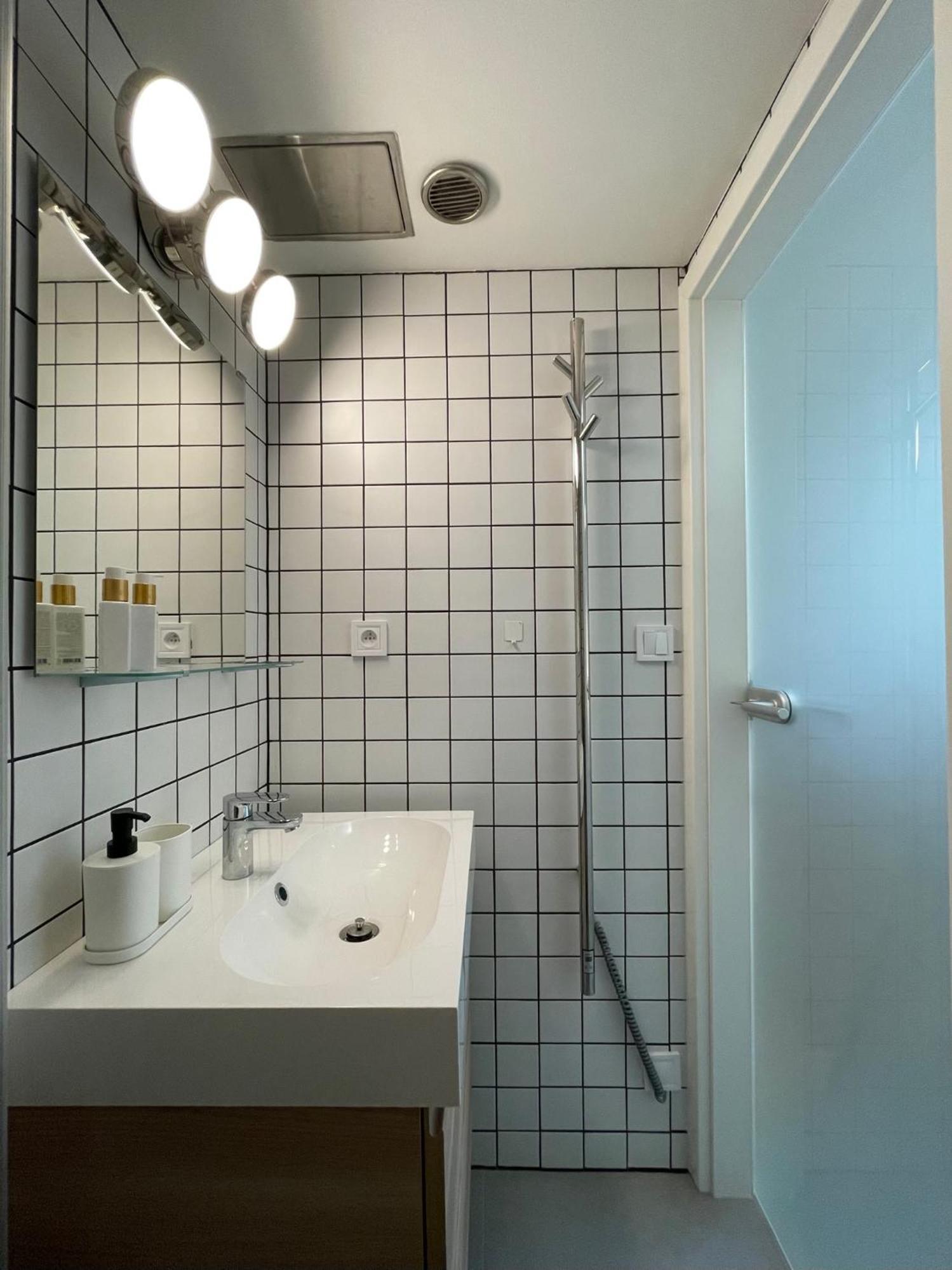 Urban Retreat I Modern Boho Apartments In Lovely Letna District - 10 Minutes From Old Town Praga Exterior foto